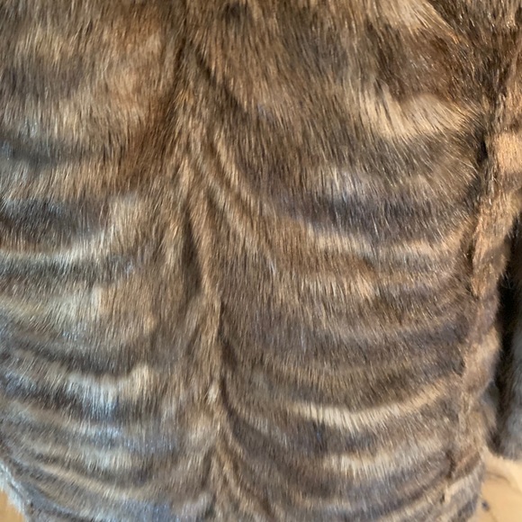 Sable fur western style with fringe unique
Midi in excellent condition - Picture 6 of 8